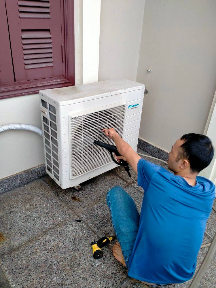 Vệ sinh máy điều hòa