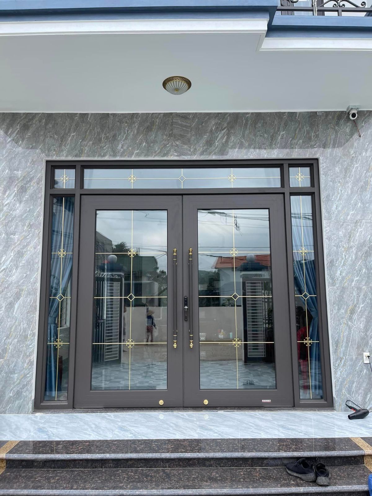 Lắp đặt hệ cửa nhôm 
