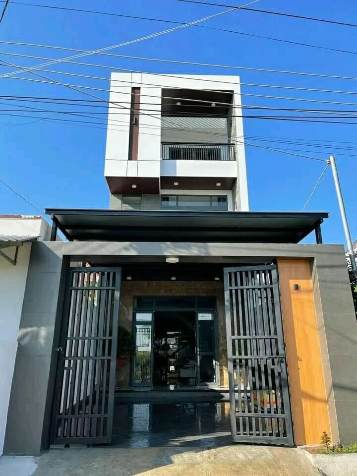 NHÀ PHỐ