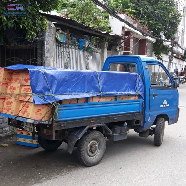Xe ba gác chở hàng