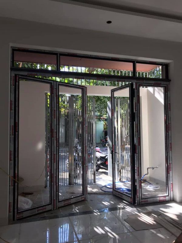 Làm cửa sắt 