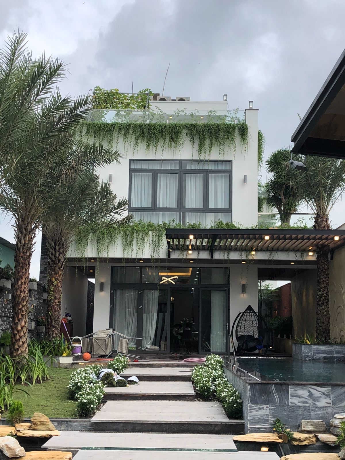 Cung cấp cửa nhôm câu thang lan can 