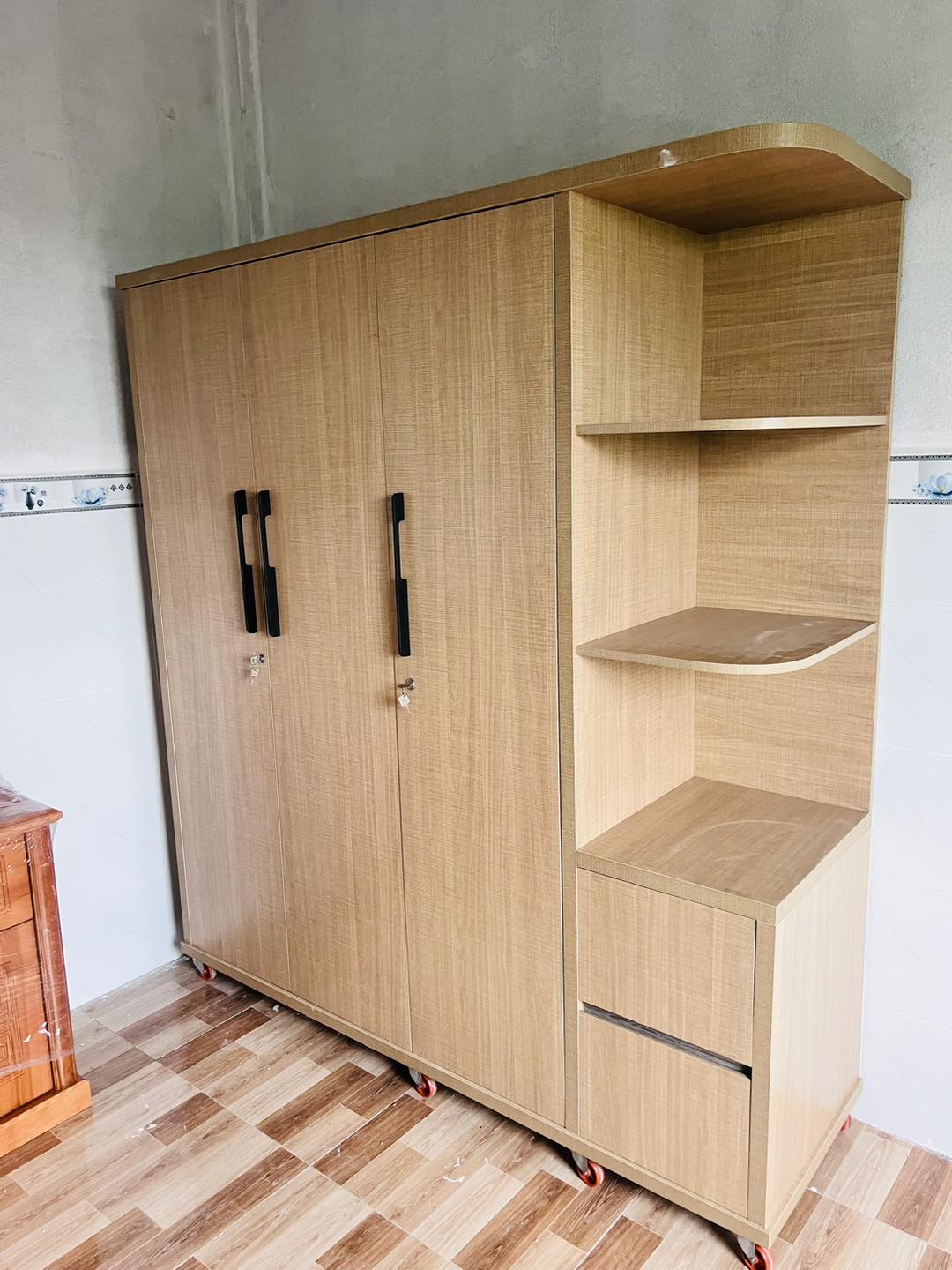 Tủ quần áo gồm kệ 