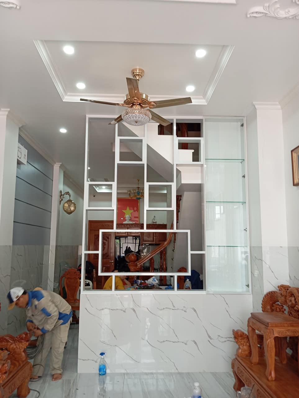 Tủ nhôm kính 