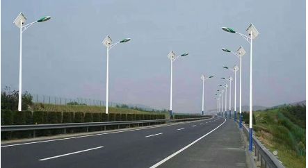 Lắp đặt đèn điện mặt trời 