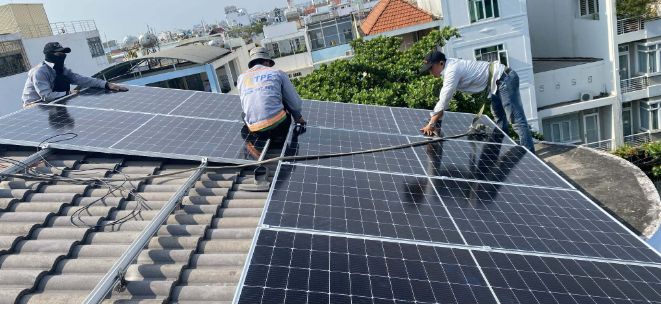 Hê thông điện năng lượng mặt trời