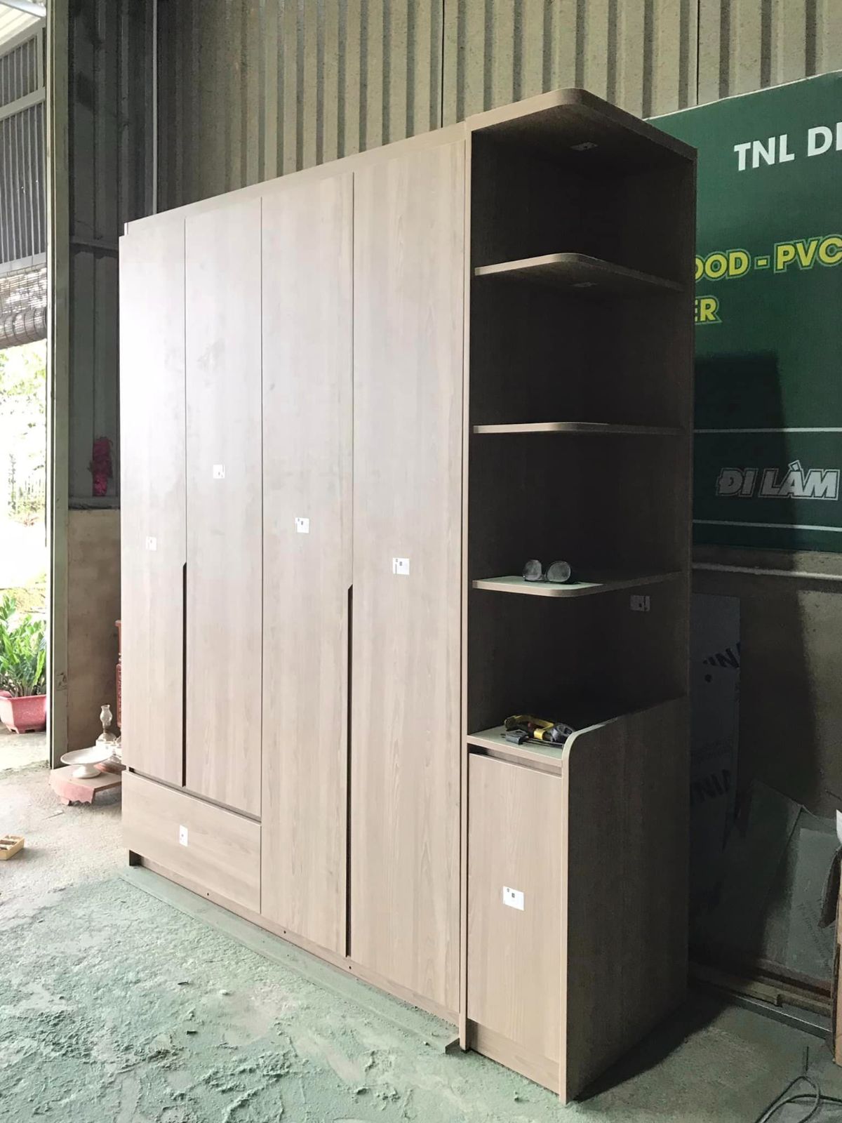 Tủ quần áo kềm kệ đựng