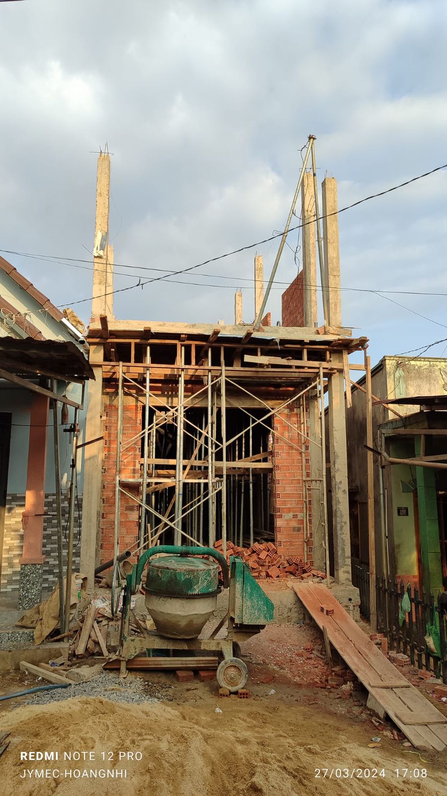 Thi công xây dựng nhà 
