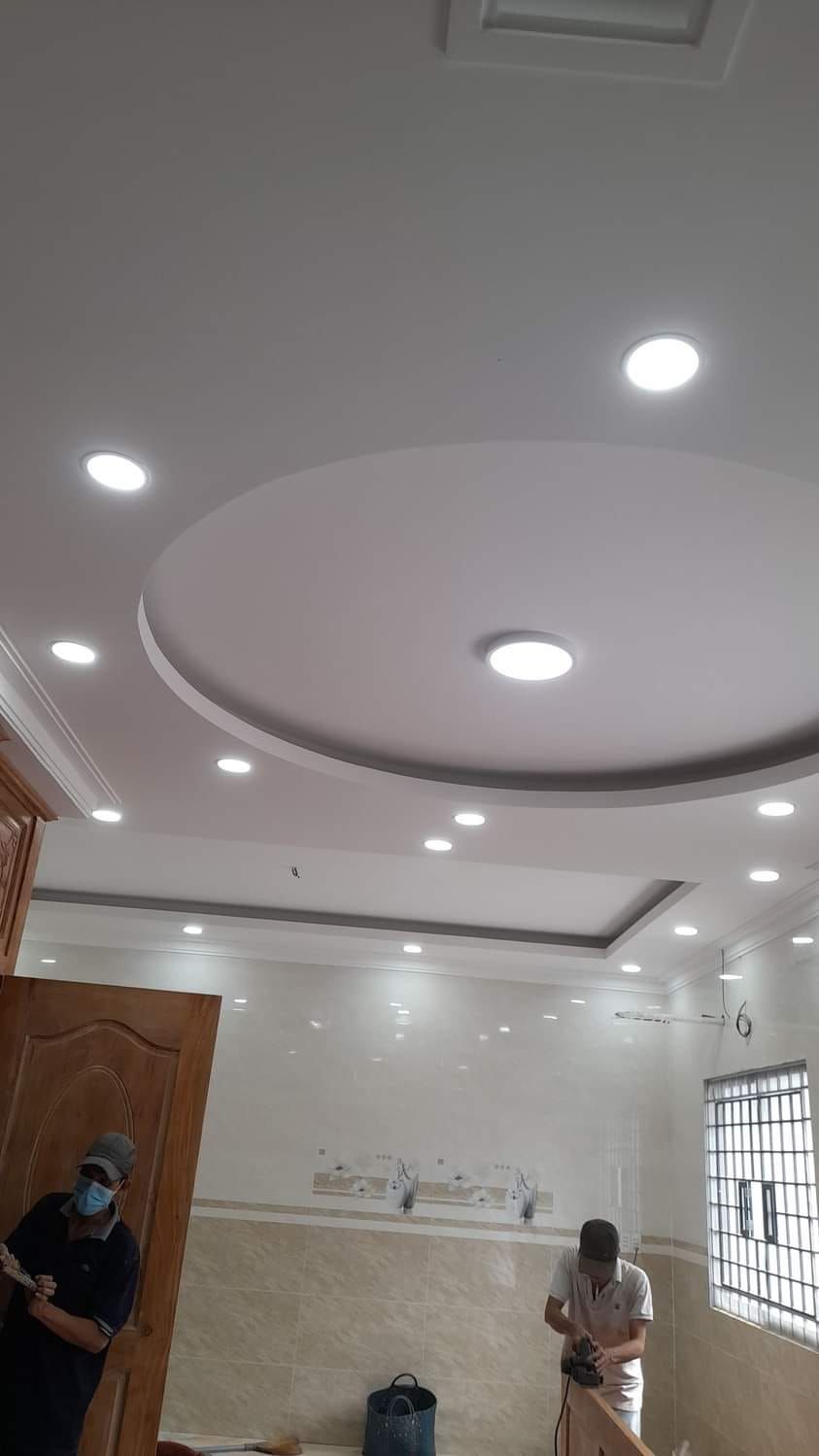 Lắp đặt đèn trần 