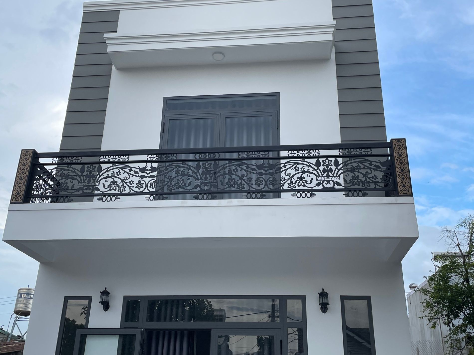 Lan can sắt  