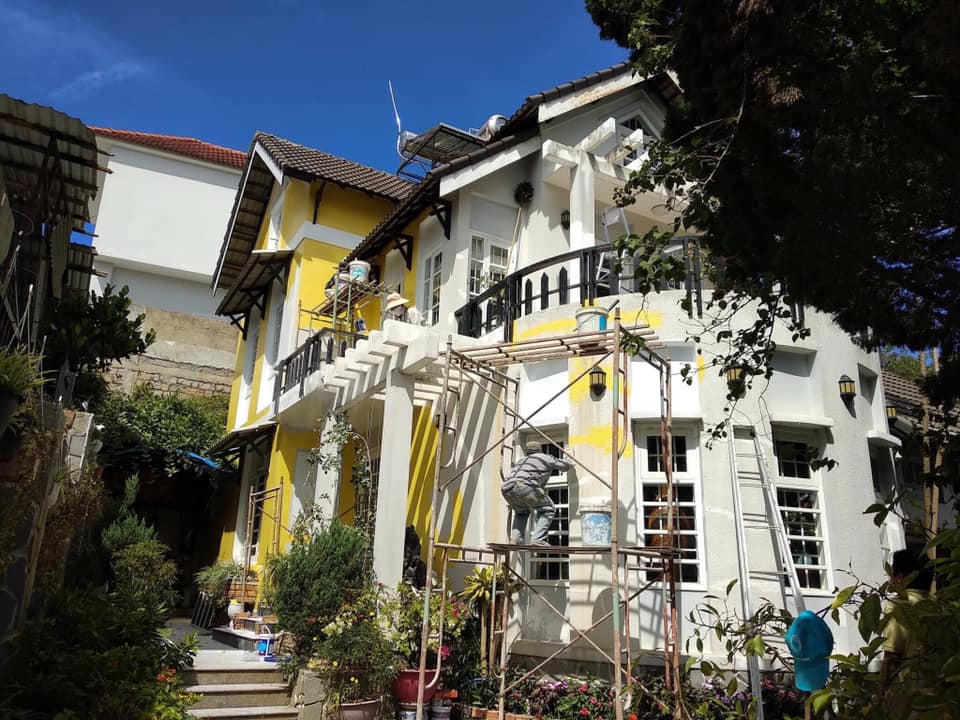 Thi công sơn nhà 