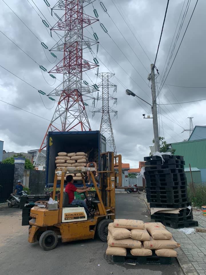 Vận chuyển hàng hóa 