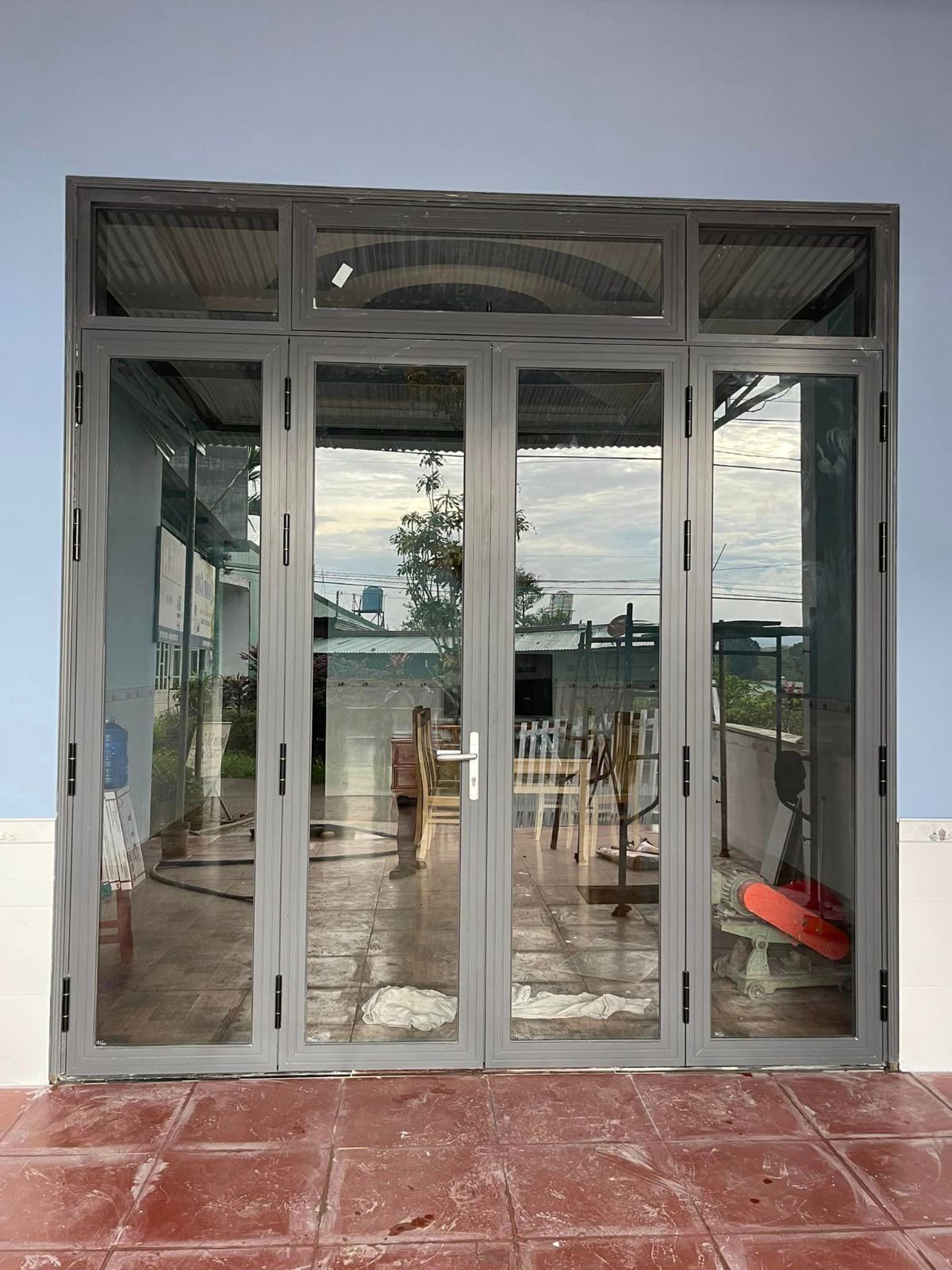 Thi công cửa nhôm kính