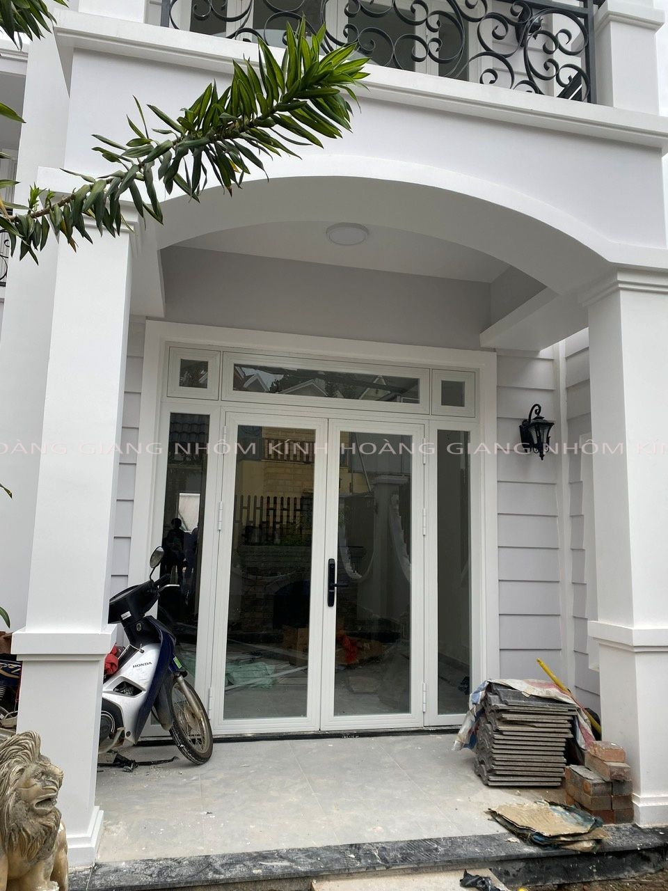 Cửa nhôm kính