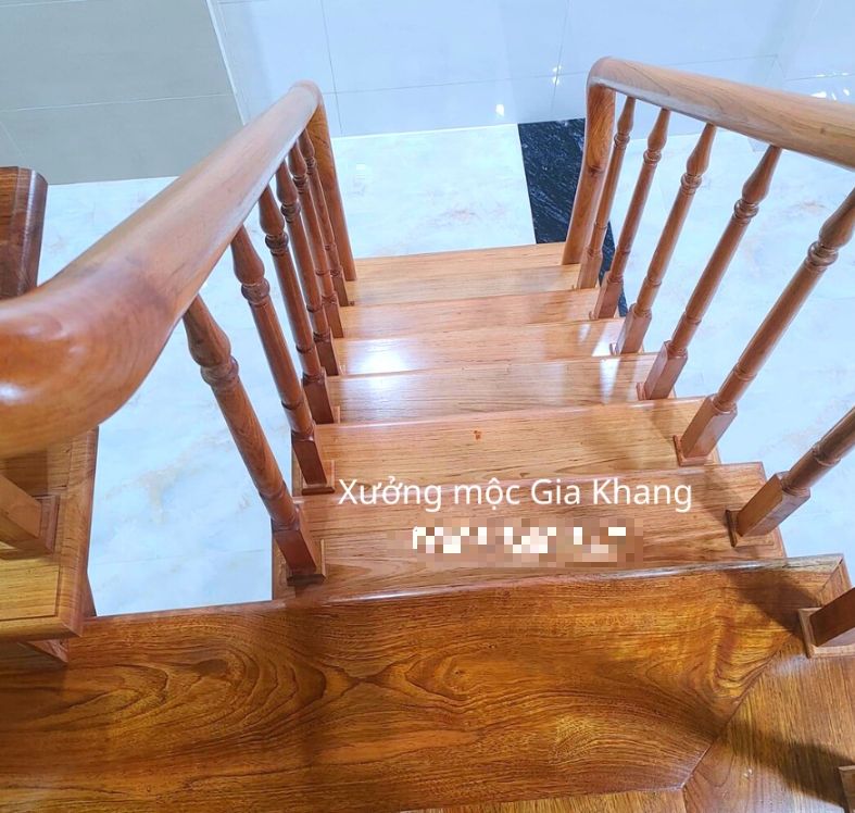 Cầu thang gỗ 