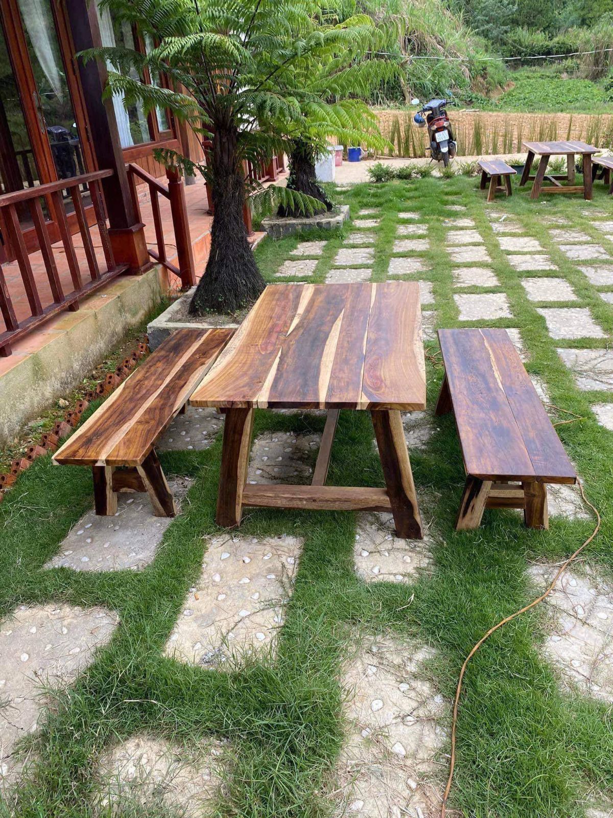 Bộ bàn ghế gỗ 
