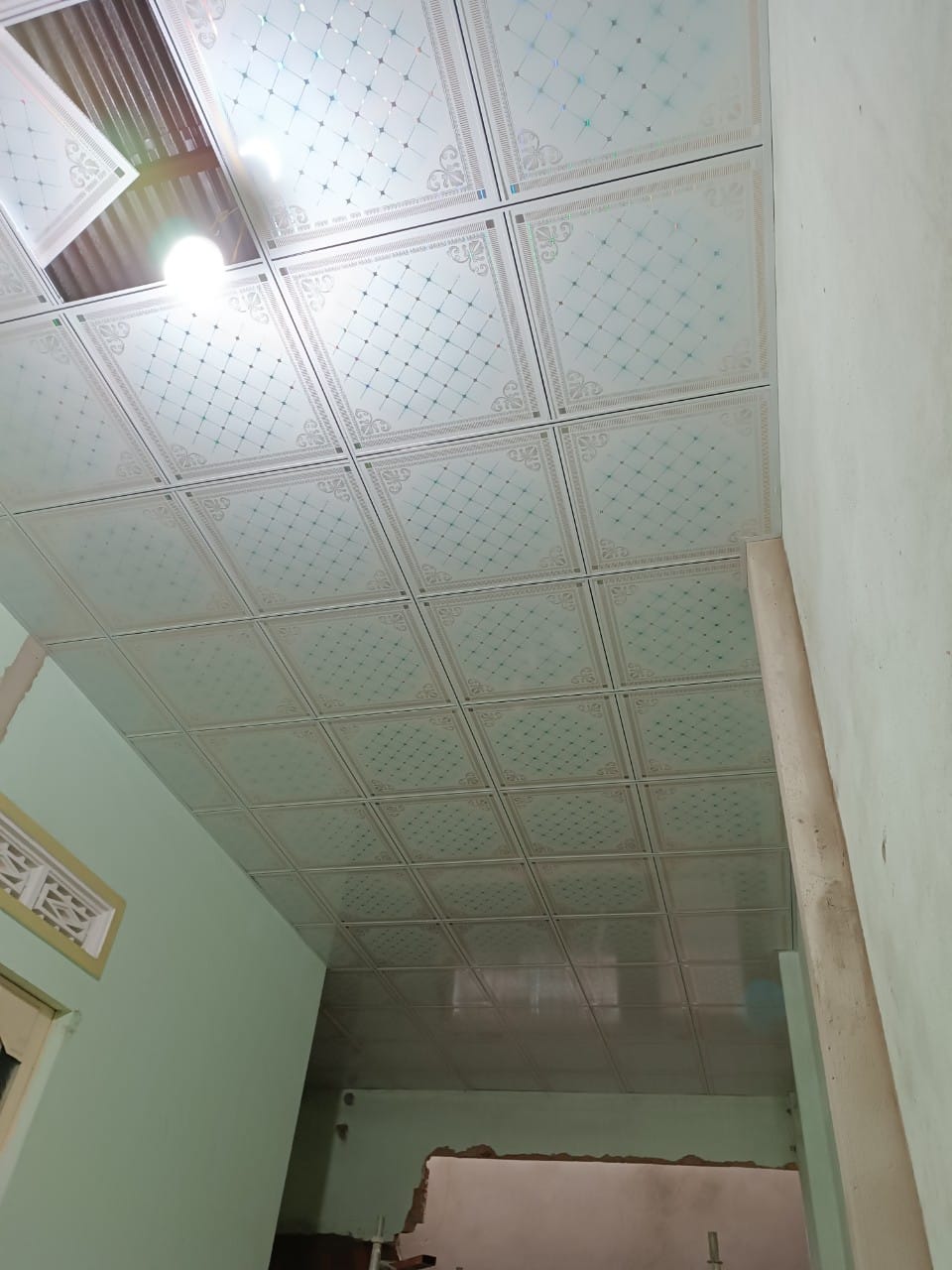 Thi công trần la phông 