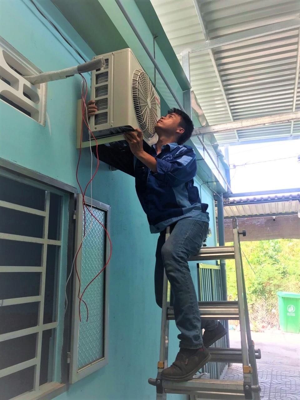 Sửa chữa cục nóng máy lạnh 