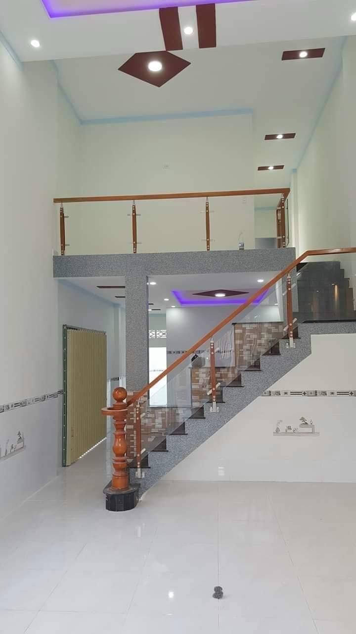 Cầu thang kính 