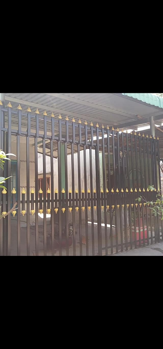 Hàng rào sắt 