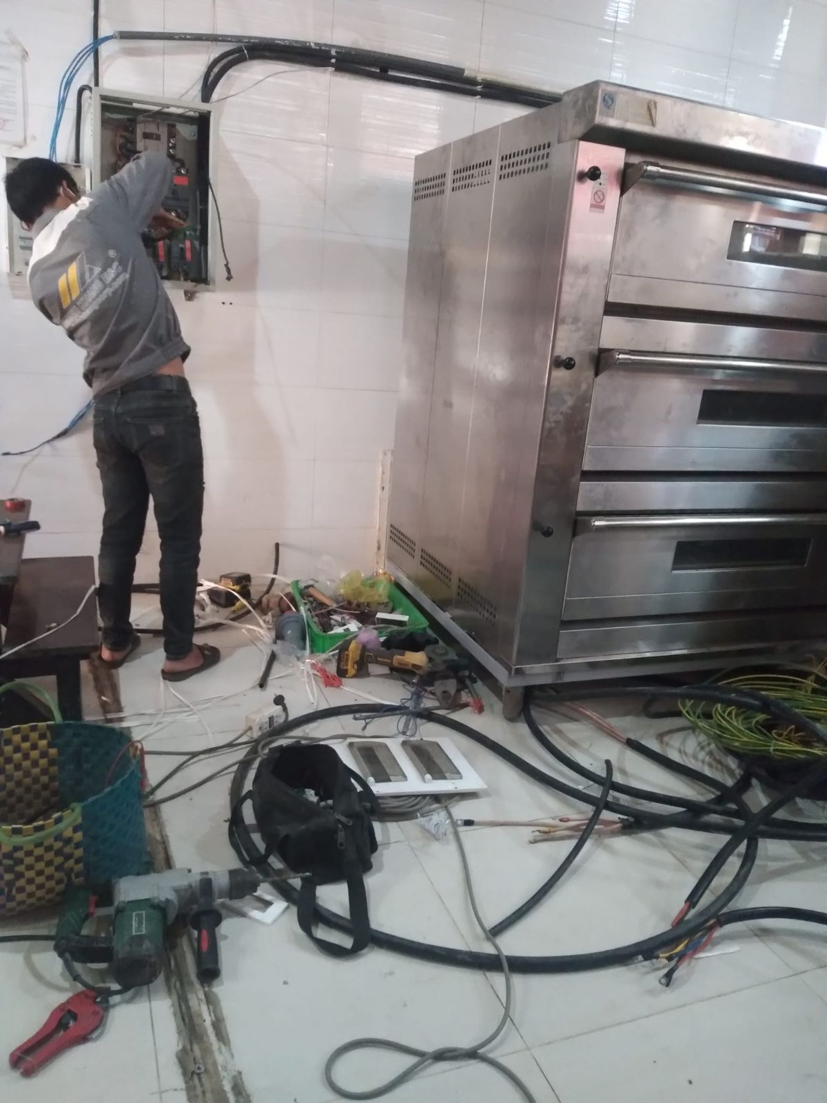 Sửa chữa lắp đặt điện 
