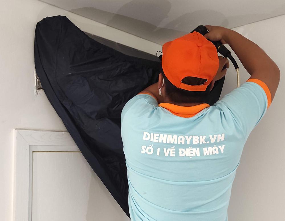 Vệ sinh máy lạnh