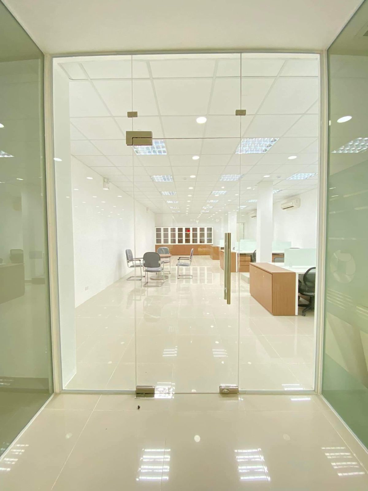 Kính cường lực 