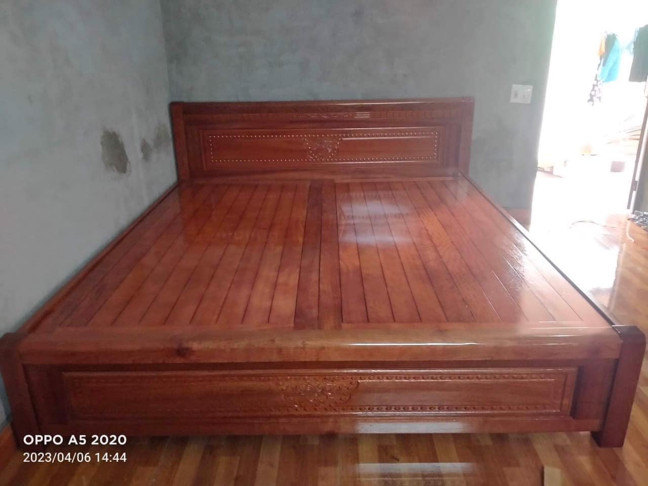 Giường ngủ gỗ 