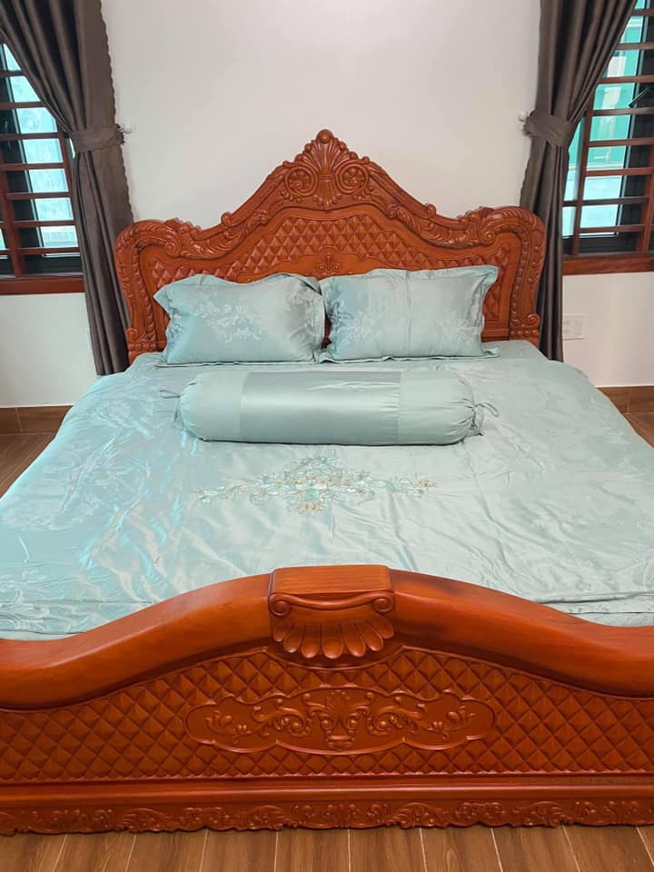 Giường ngủ gỗ 