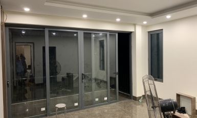 Cửa cánh kính 
