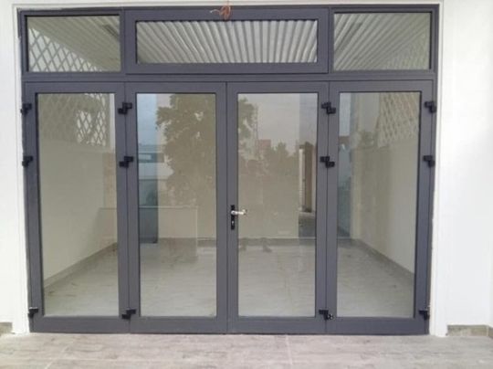 Hoàn thiện lắp đặt cửa nhôm kính 