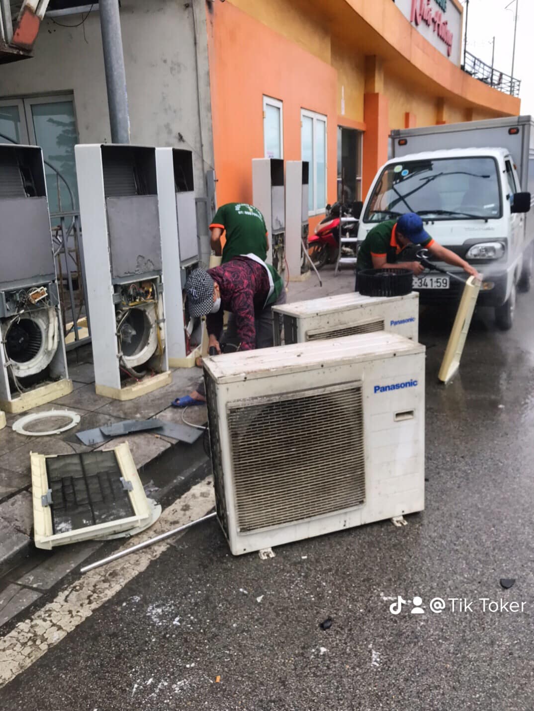 Vệ sinh sửa chữa máy lạnh 