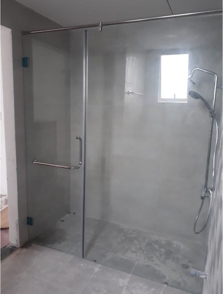 Vách kính phòng tằm 