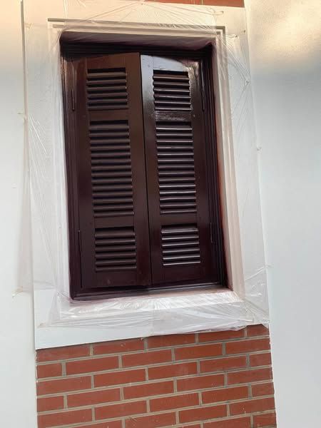 Sơn Pu cửa sổ 