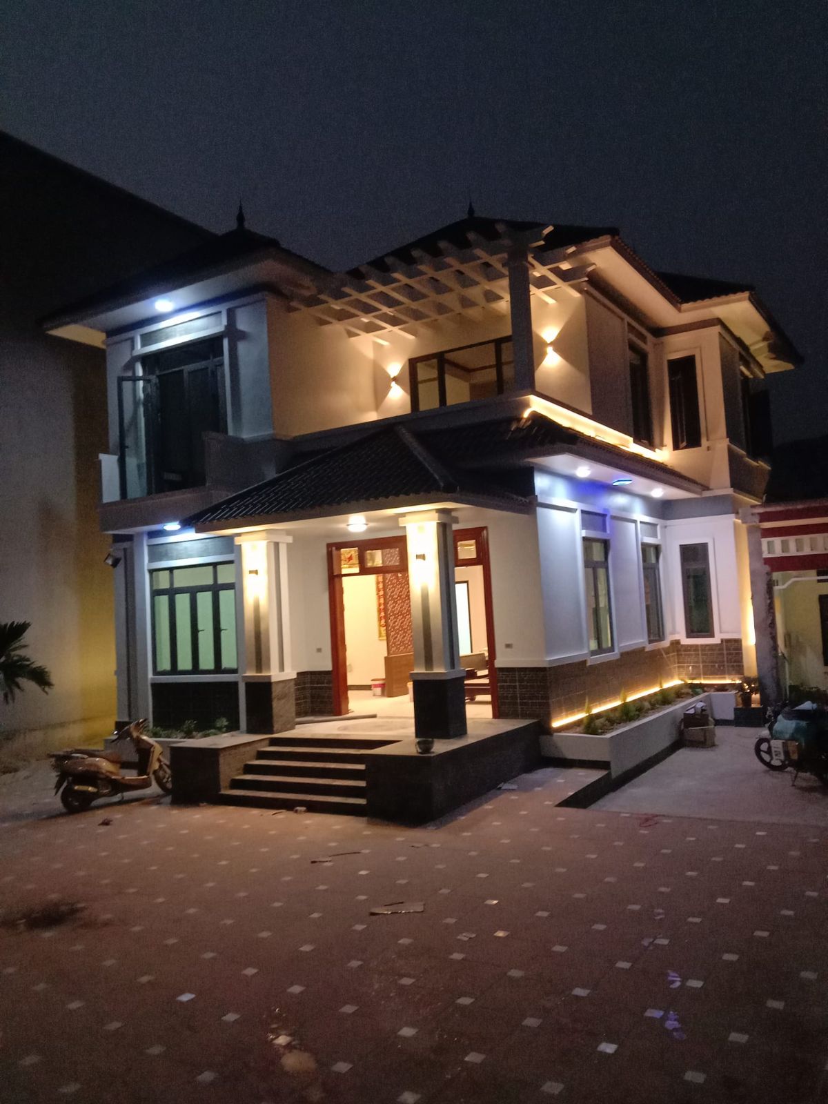Lắp thiết bị điện cho nhà phố