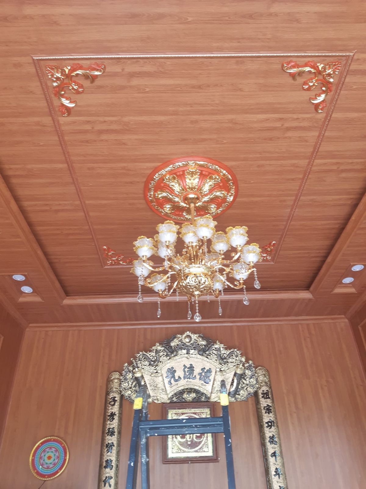 Lắp đặt đèn 