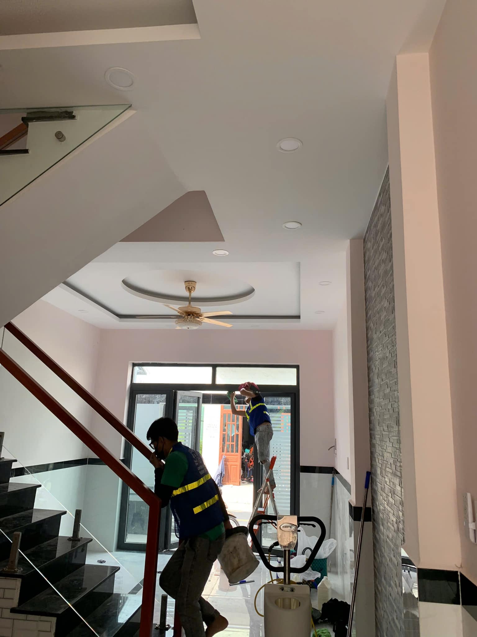 Dịch vụ vệ sinh nhà ở 
