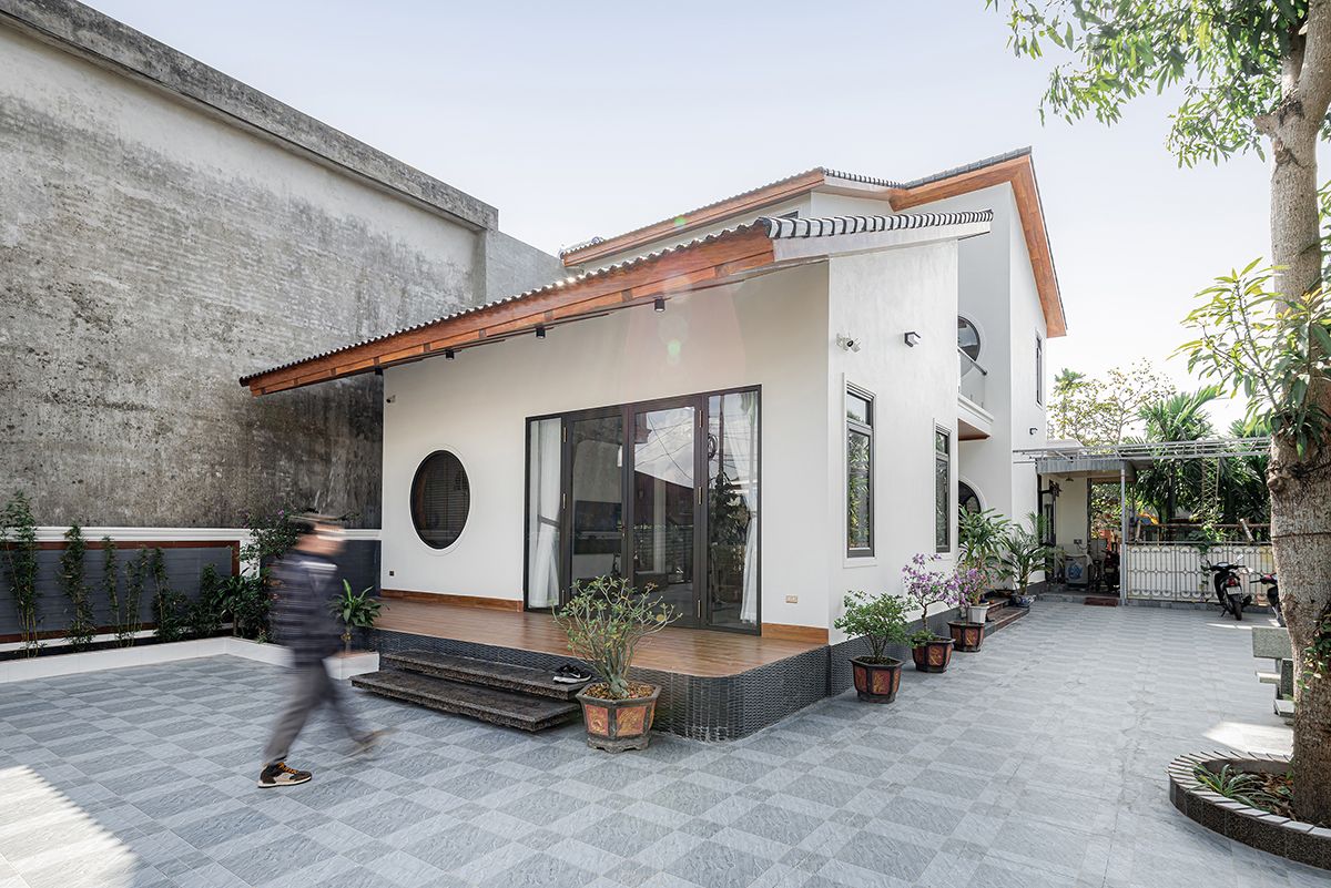 Konichiwa House