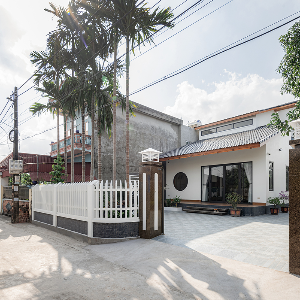 Konichiwa House