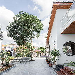 Konichiwa House