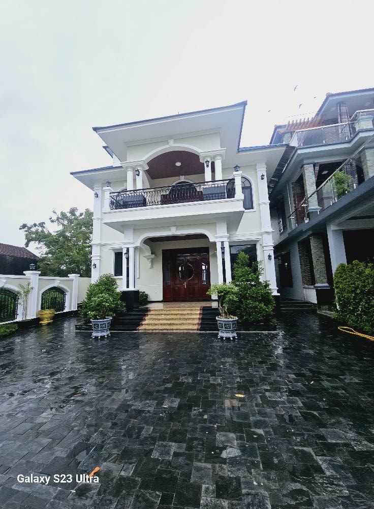 Xây dựng nhà 