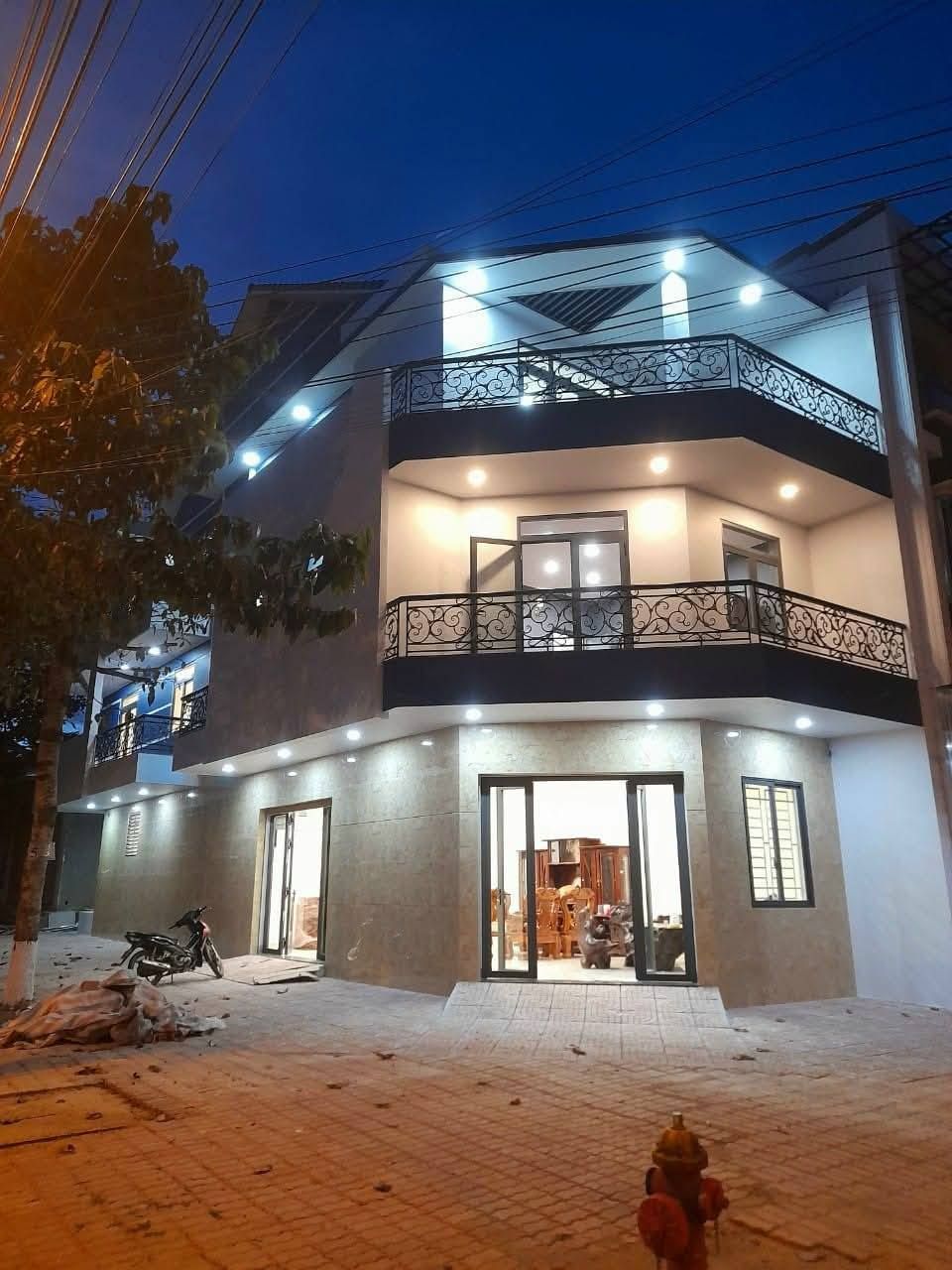 Hoàn thiện xây nhà phố