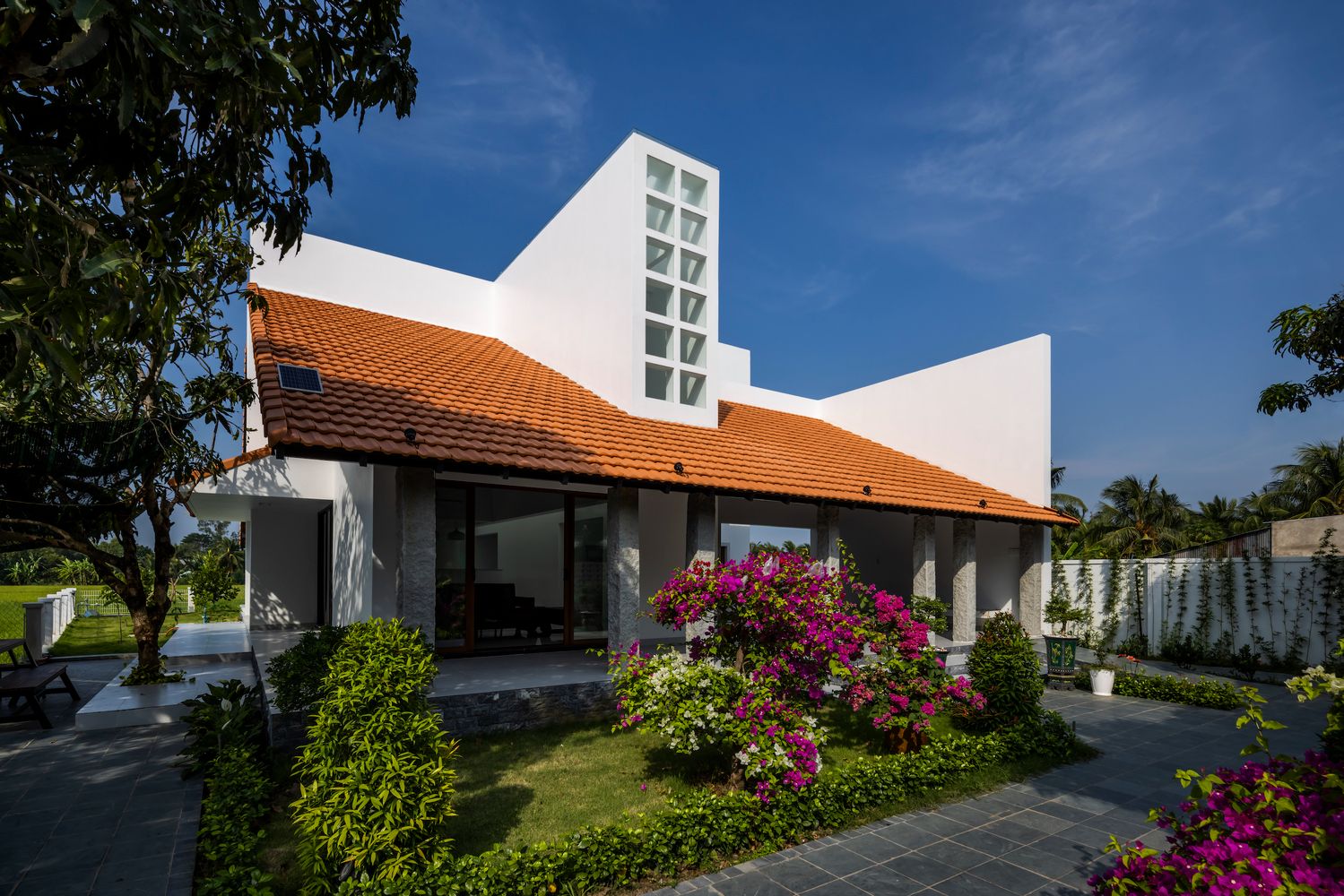 ban thiet ke nha mai ngoi truyen thong.jpg
